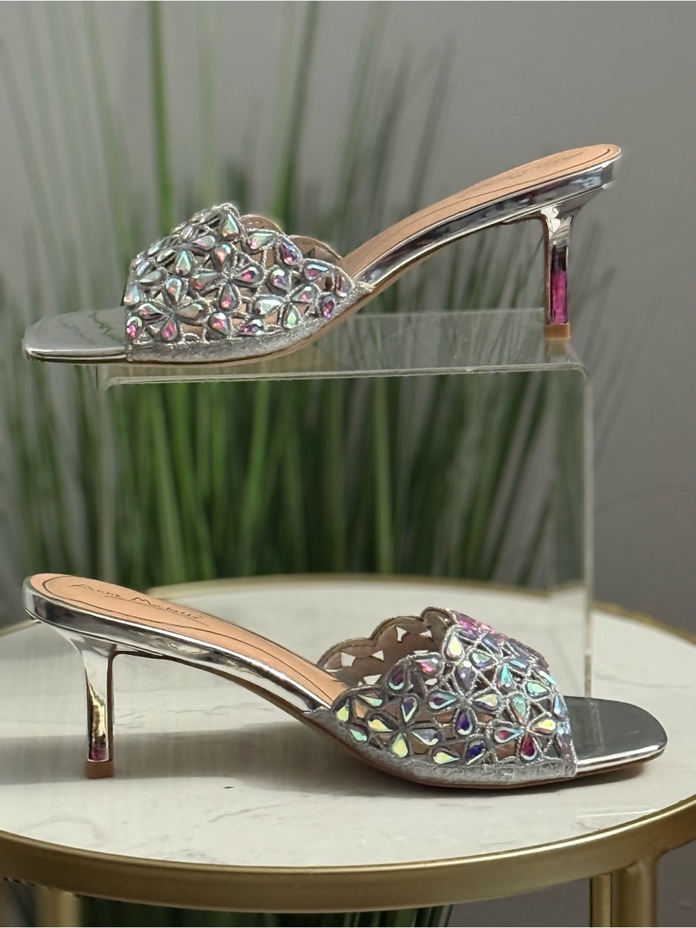 NIB Anne Michele Iridescent Silver Embellished Women’s Slide Heels